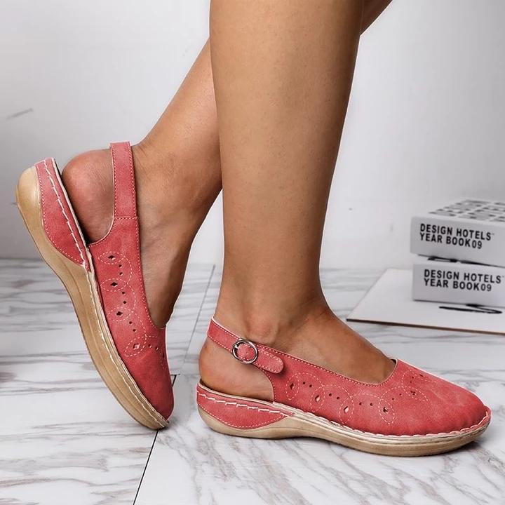 Sandali piatti da donna