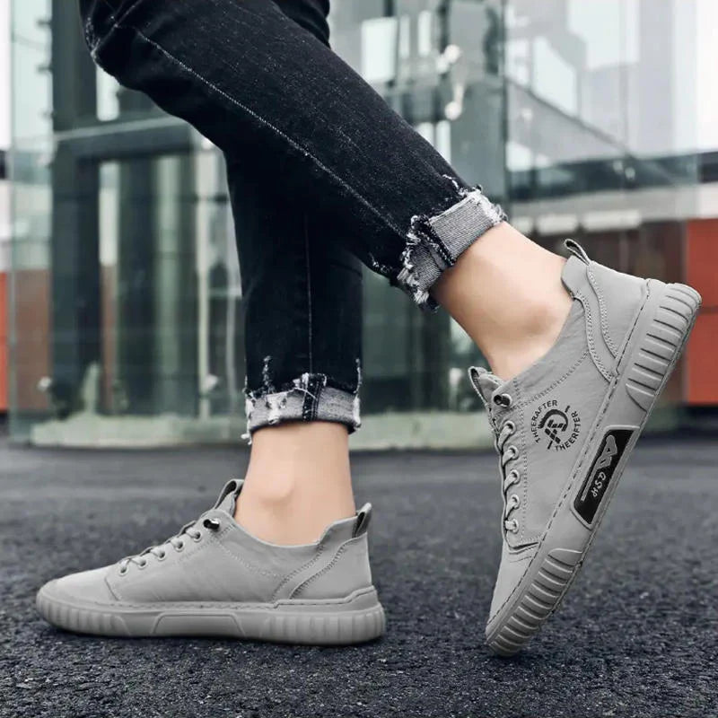 Scarpe di tela da uomo