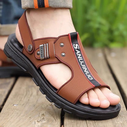 Sandali da uomo antiscivolo perfetti per la spiaggia e l'abbigliamento casual