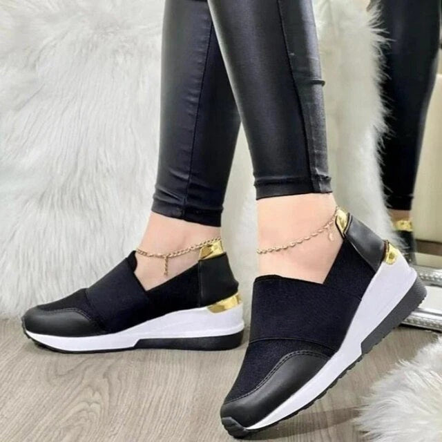 Sneaker sportiva traspirante da donna