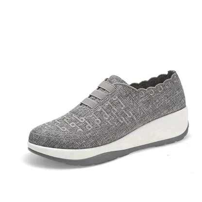 Scarpe da ginnastica con poggiapiedi per donne