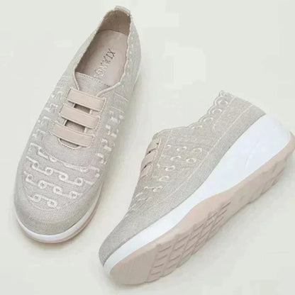 Scarpe da ginnastica con poggiapiedi per donne