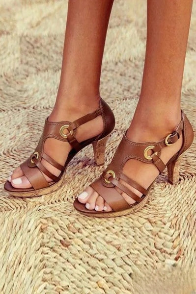 Comodi e alla moda sandali ortopedici estivi