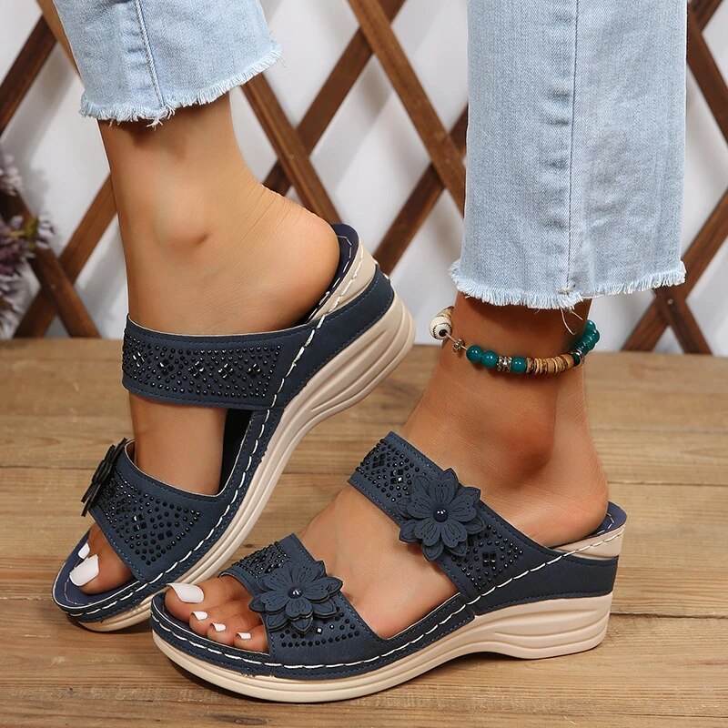 Pantofole da donna Pompe con zeppa