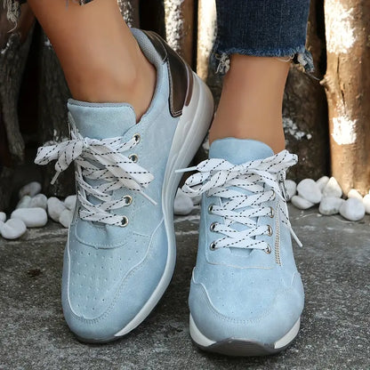 Comode scarpe sportive basse