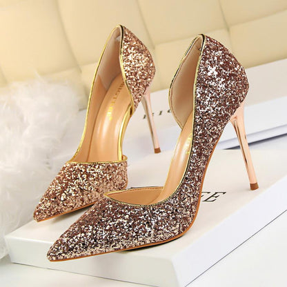 Scarpe da donna di lusso Donne sexy Pompe Scarpe con tacchi alti
