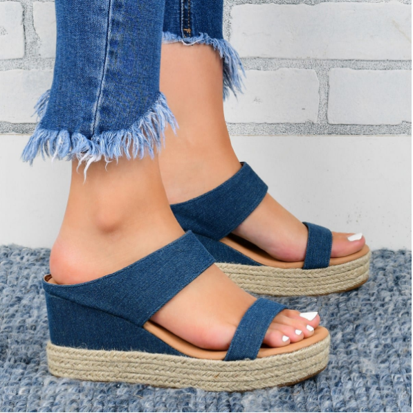 Sandali estivi con piattaforma da donna