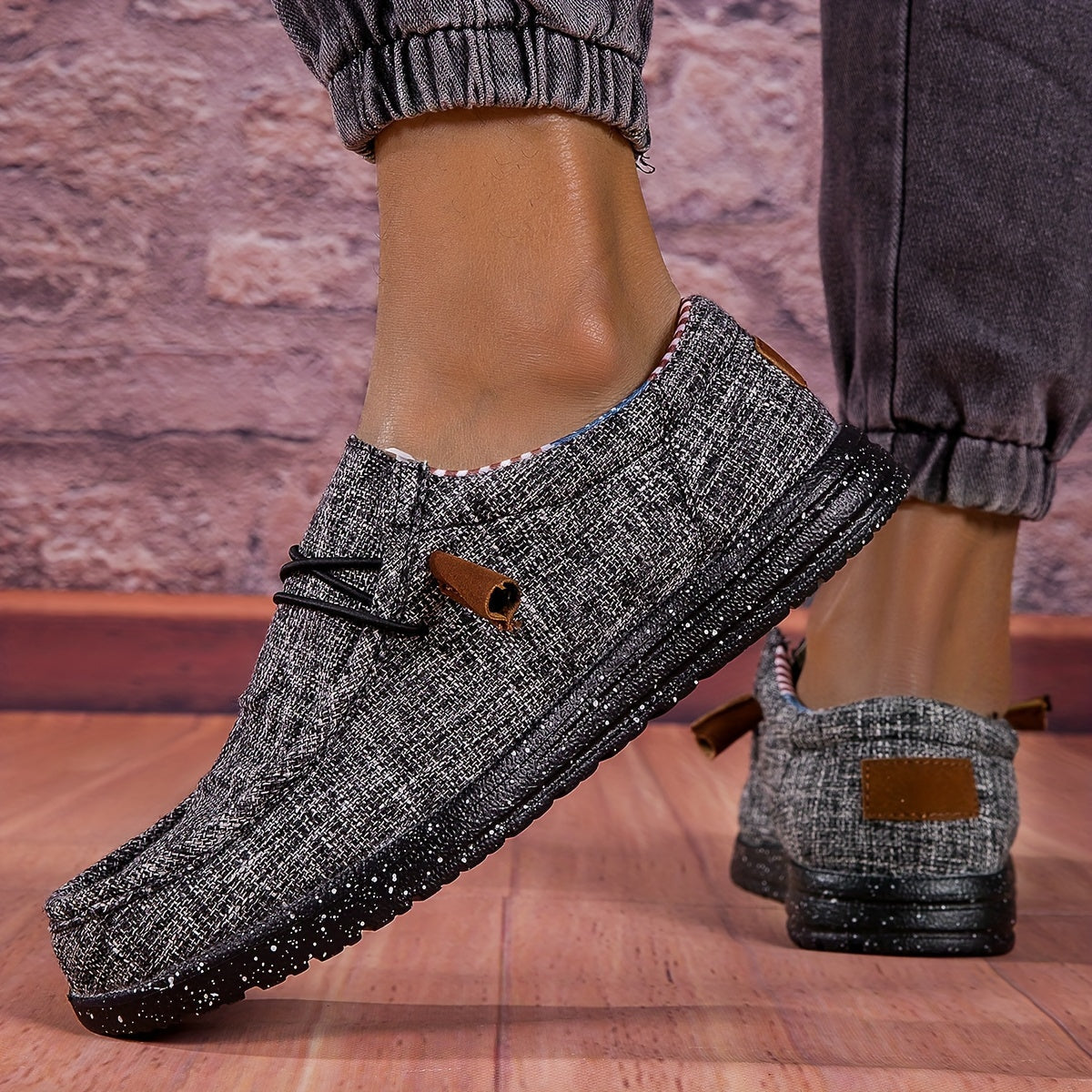 Scarpe comode e antiscivolo con lacci
