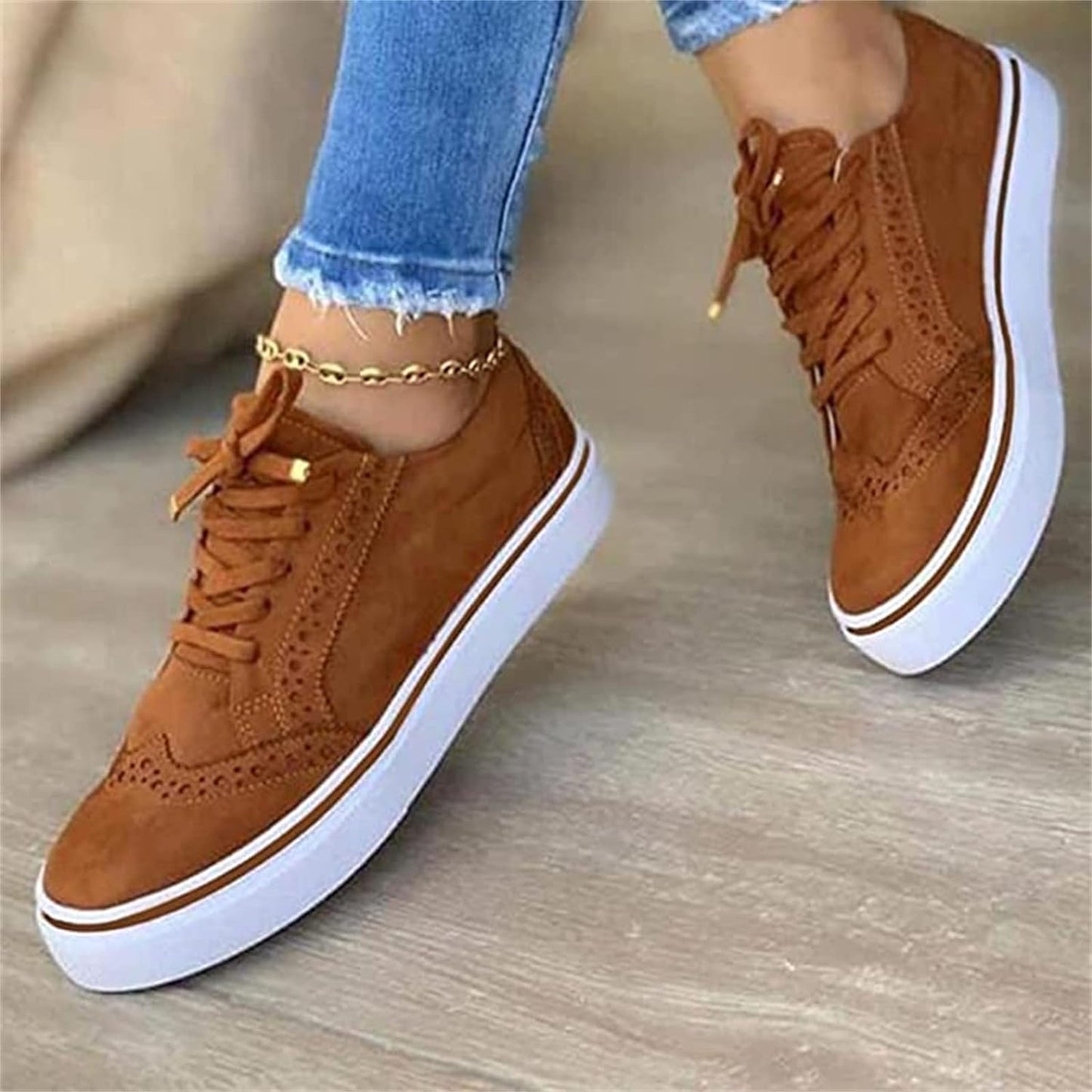 Scarpe da ginnastica fresche e alla moda