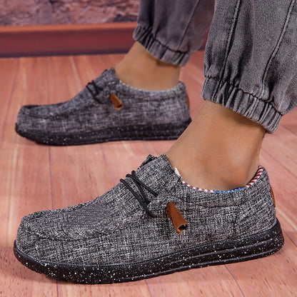 Scarpe comode e antiscivolo con lacci