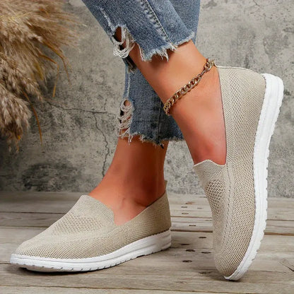 Scarpe da ginnastica slip-on moderne e ariose