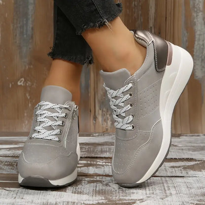 Comode scarpe sportive basse