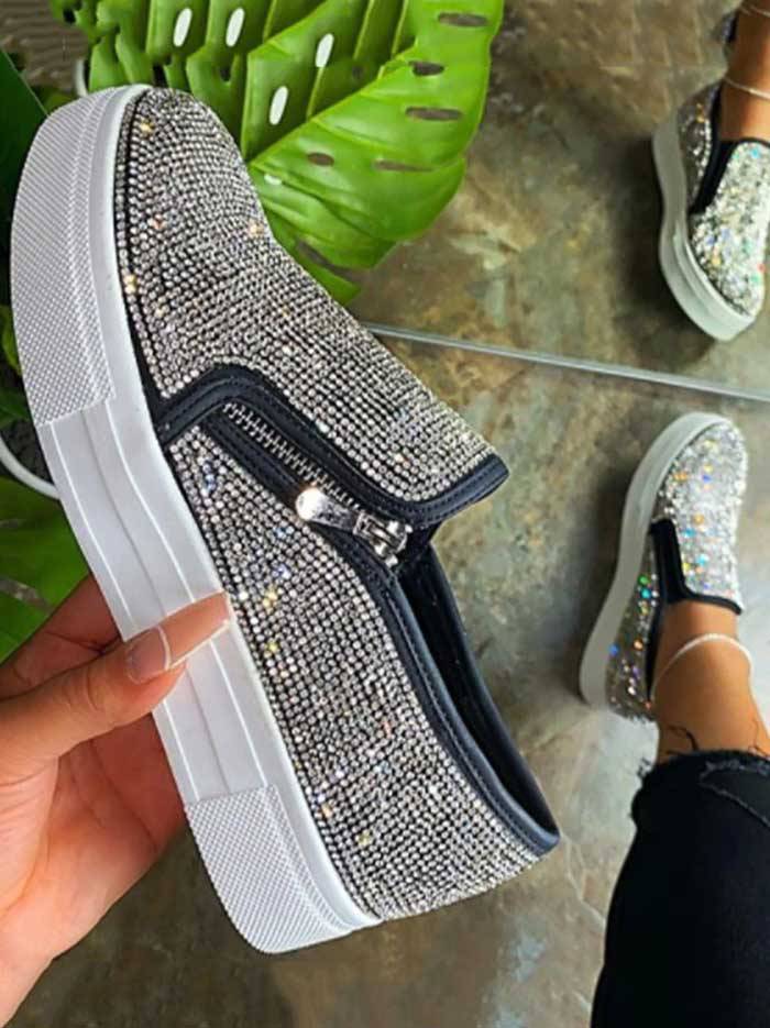 Scarpe sottili e ariose