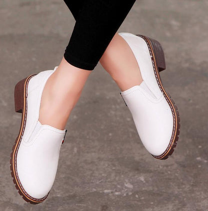 Scarpe eleganti e leggere
