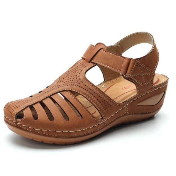 Sandali estivi ortopedici di sostegno e alla moda