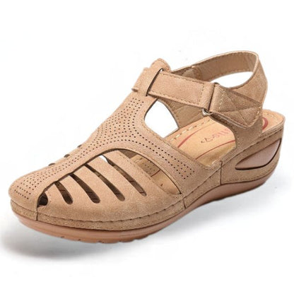 Sandali estivi ortopedici di sostegno e alla moda