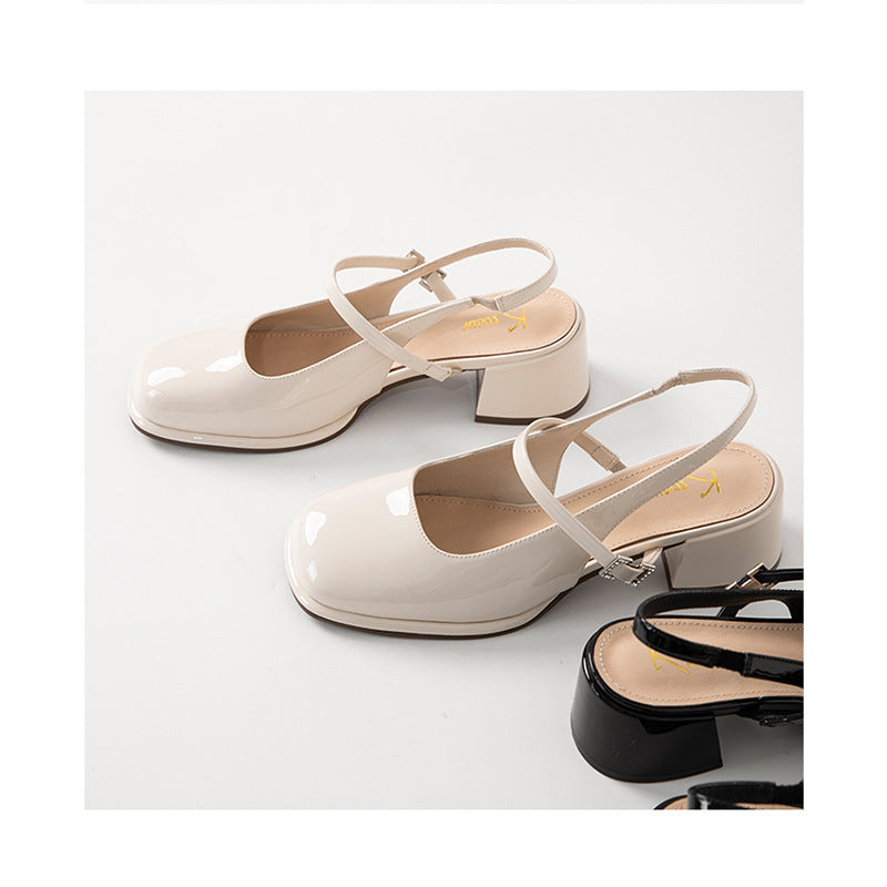 Tacchi a blocco con fibbie in finto cuoio da donna