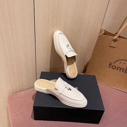 Scarpe casual slip-on glamour e alla moda