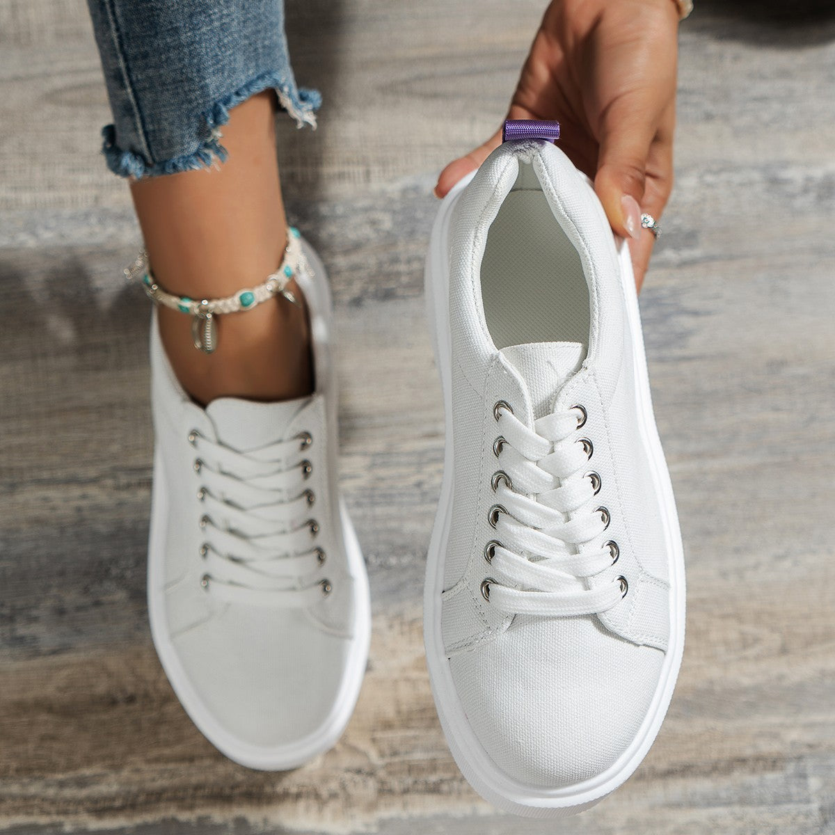 Sneakers ortopediche di tendenza e di sostegno