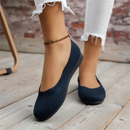 Scarpe da bambola eleganti e ariose