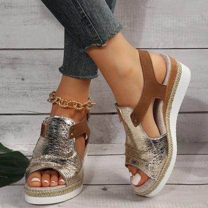 Sandali casual con piattaforma e punta aperta