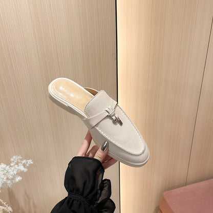 Scarpe casual slip-on glamour e alla moda