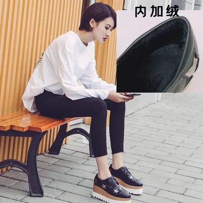 Scarpe da ginnastica ortopediche durevoli e di sostegno