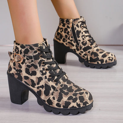 Scarpe ortopediche senza tempo e di sostegno