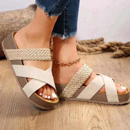 Sandali ortopedici alla moda