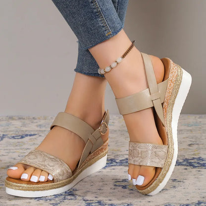 Sandali con zeppa per donna