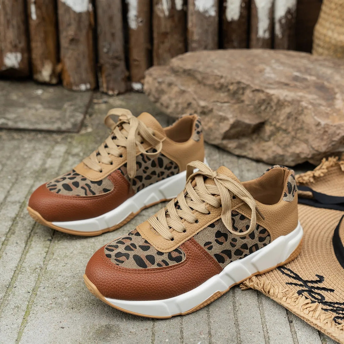 Sneakers ortopediche senza tempo e di sostegno