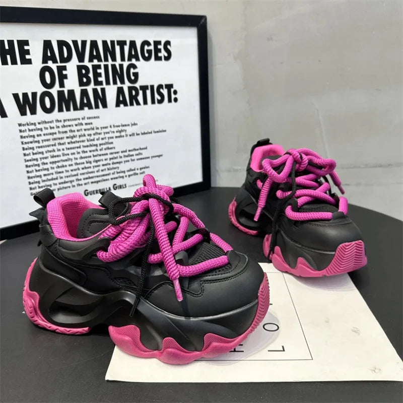 Scarpe da ginnastica ortopediche alla moda e di sostegno