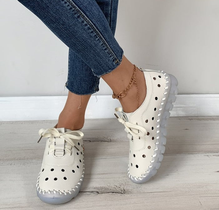 Scarpe piatte in pelle morbida da donna