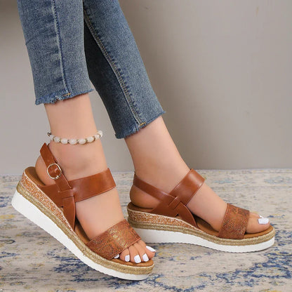 Sandali con zeppa per donna