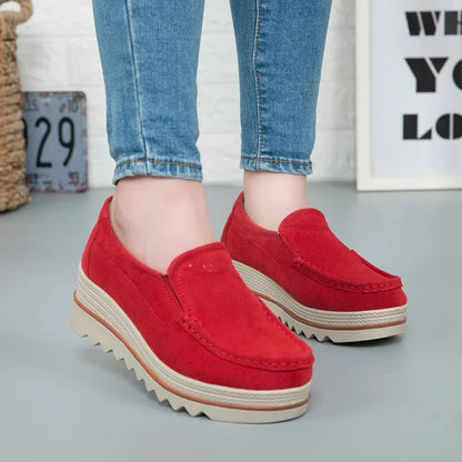Scarpe da ginnastica ortopediche alla moda e di sostegno