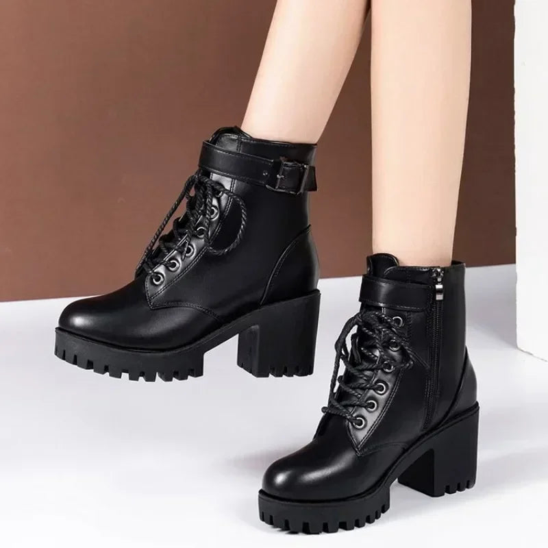 Tacchi ortopedici di sostegno e alla moda