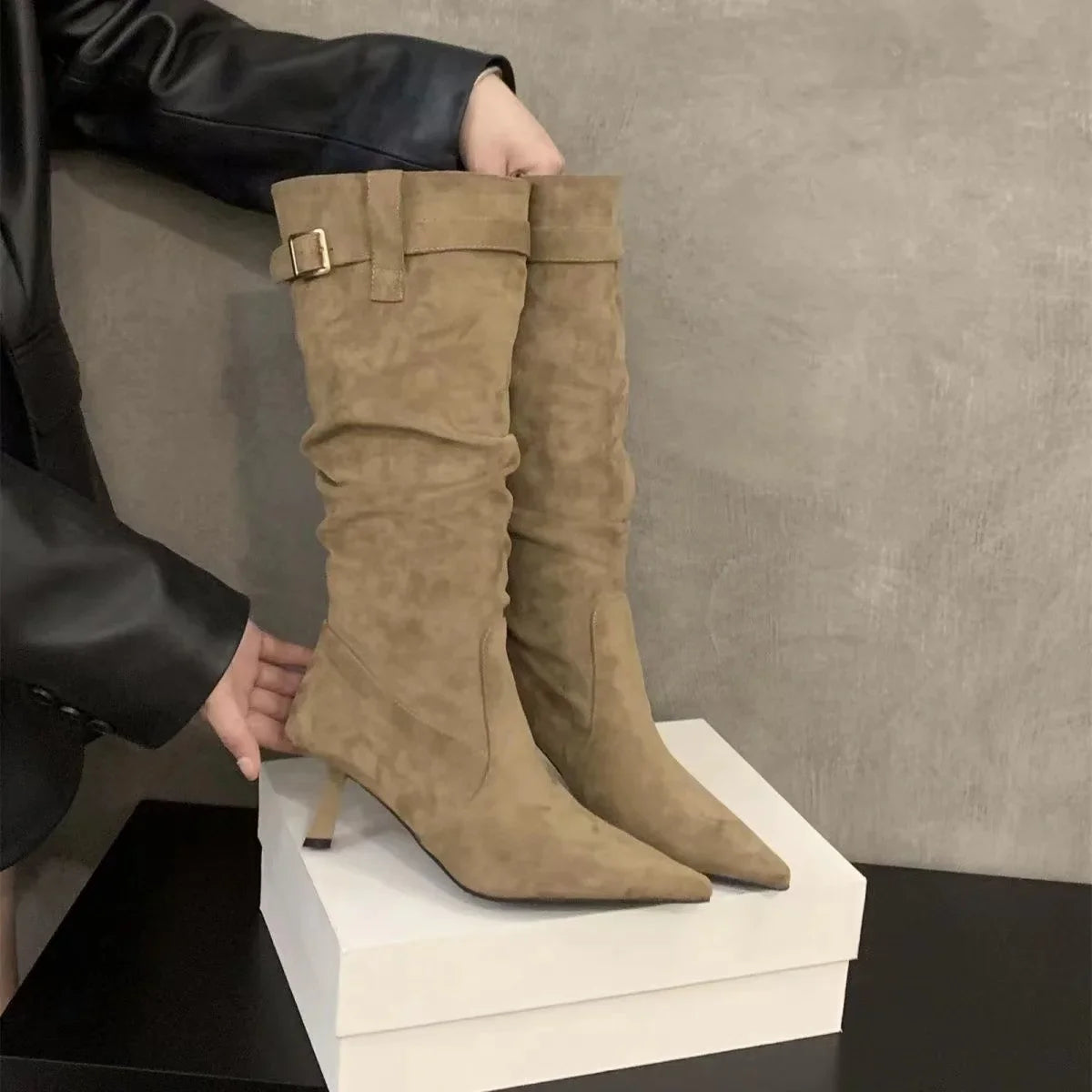 Stivali ortopedici alla moda e di sostegno