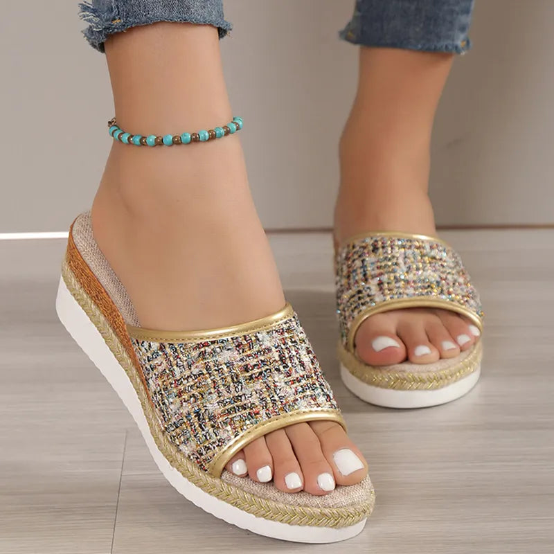 Sandali con plateau da donna