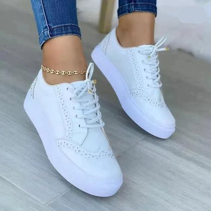 Scarpe da ginnastica fresche e alla moda