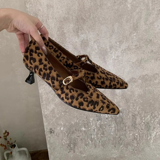 Tacchi ortopedici casual e di sostegno