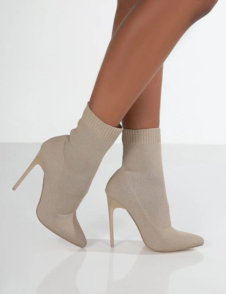 Tacchi ortopedici di sostegno e alla moda
