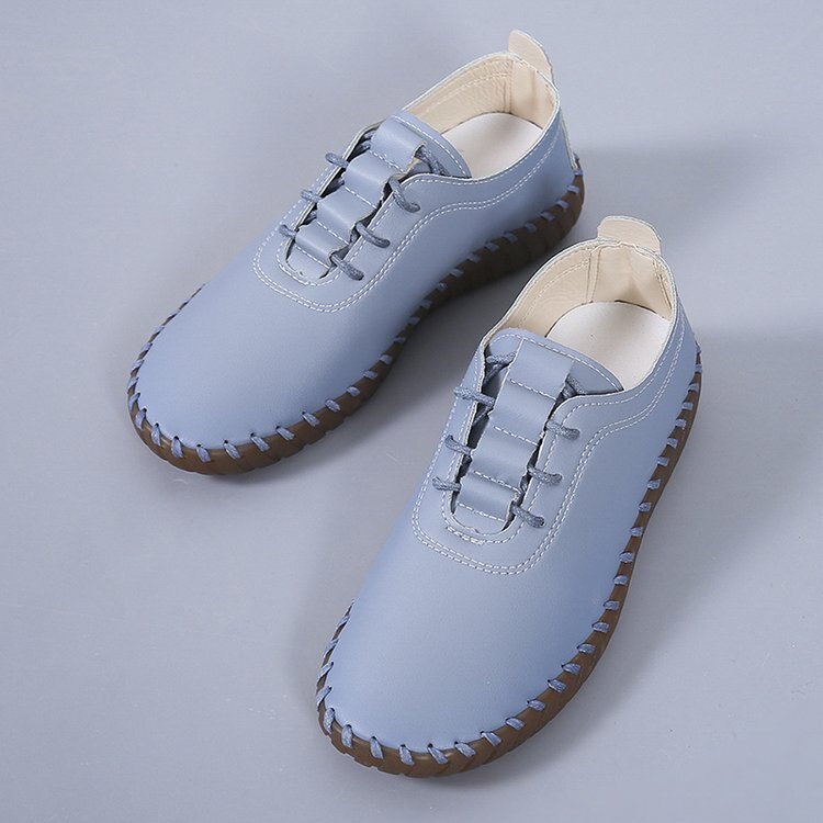 Scarpe piatte in pelle morbida da donna