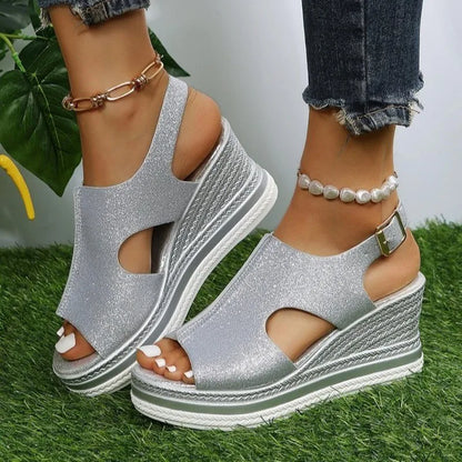 Sandali con zeppa dorata glitterata