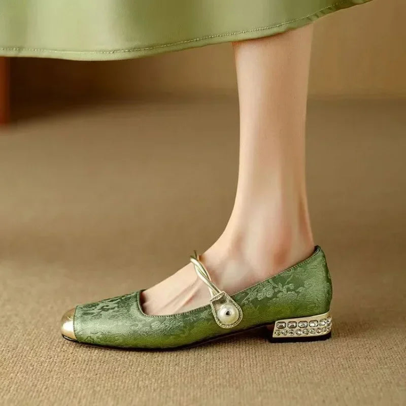 Calzature ortopediche estive eleganti e di sostegno