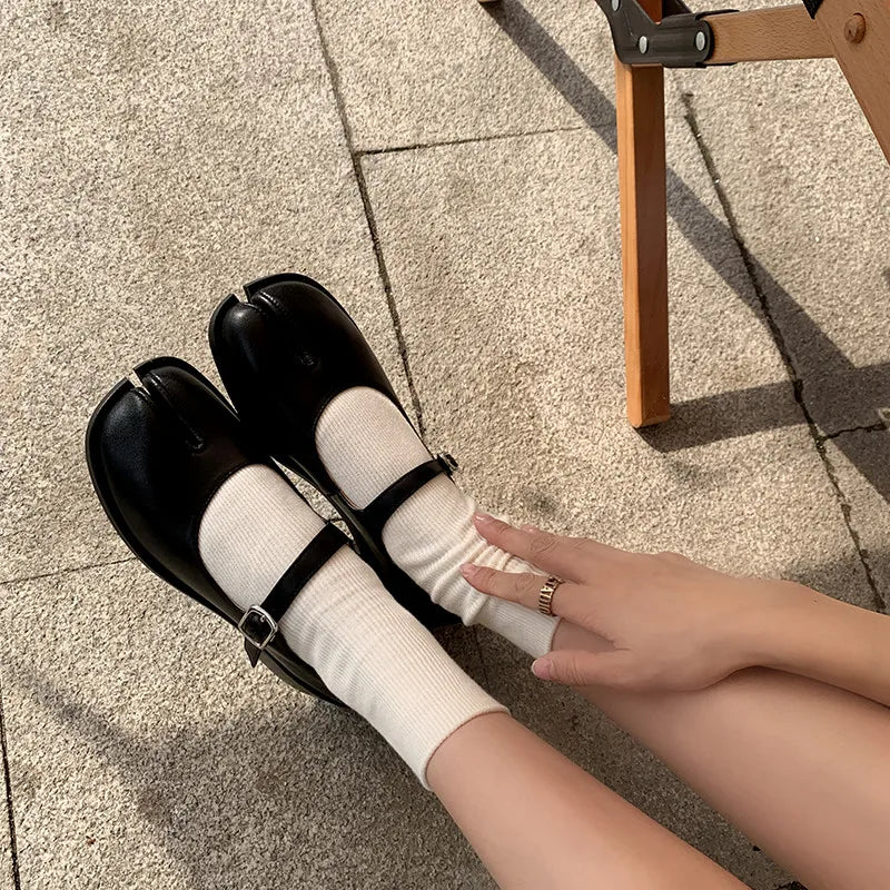 Punte spaccate in vera pelle Mary Janes