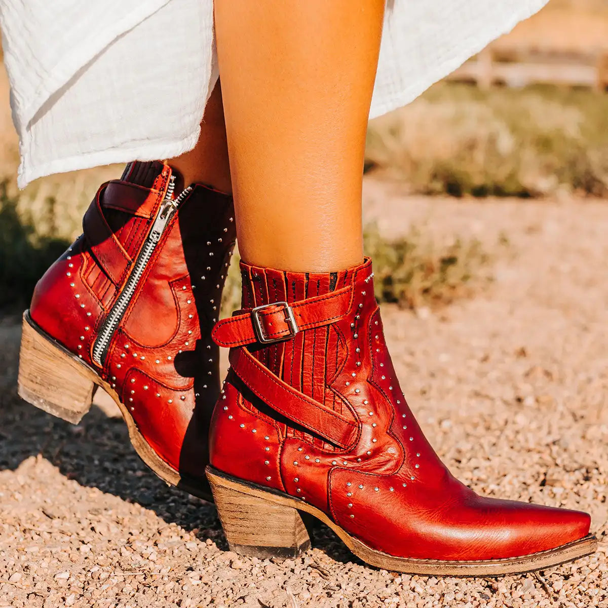 Scarpe ortopediche eleganti e di sostegno