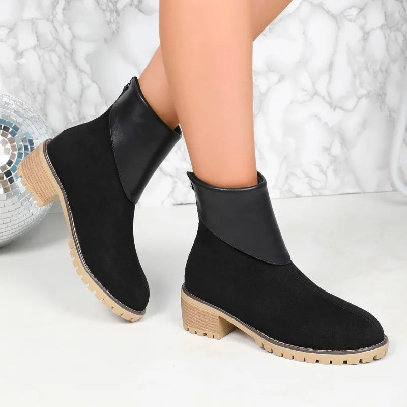 Scarpe di sostegno eleganti e dettagliate