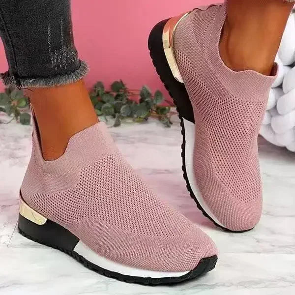 Scarpe di sostegno eleganti e dettagliate