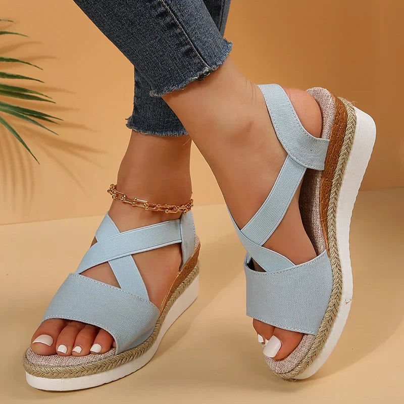 Sandali casual da donna con cinturino incrociato