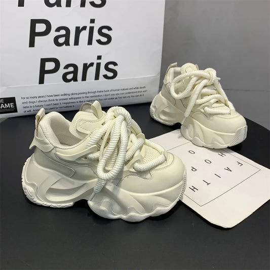 Scarpe da ginnastica ortopediche alla moda e di sostegno